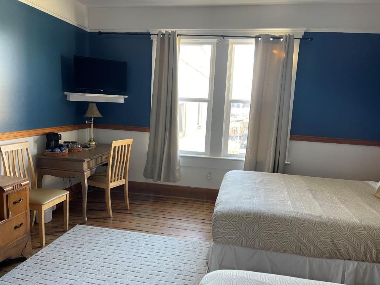 Royal Hotel Chilliwack Kültér fotó