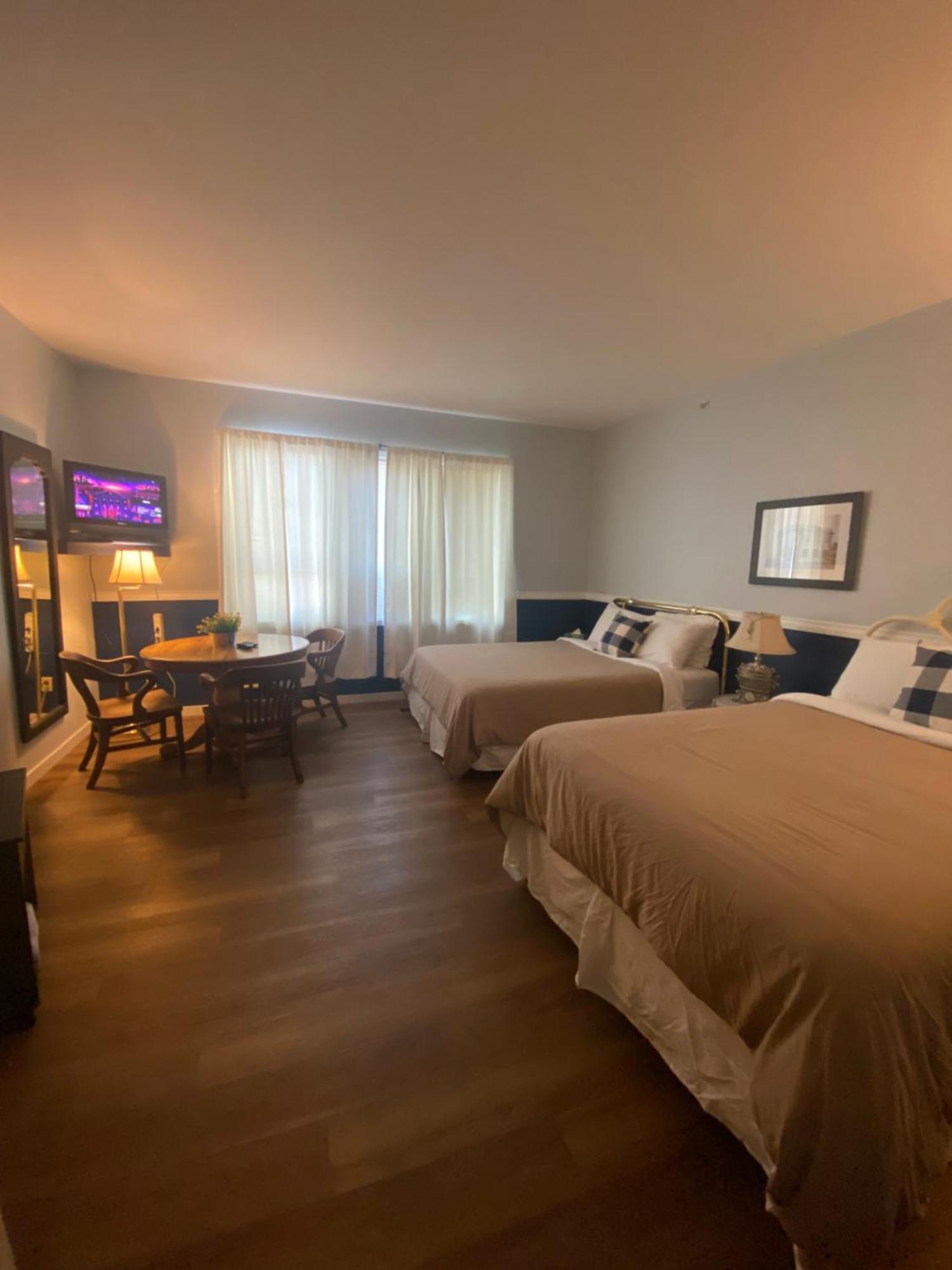 Royal Hotel Chilliwack Kültér fotó